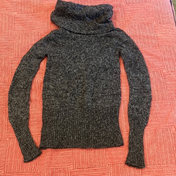 Wool blend turtleneck Women’s sweater - Picture 8 of 9